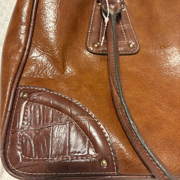 Liz Claiborne Brown Vegan Leather Tote with Structured Design - Picture 2 of 9